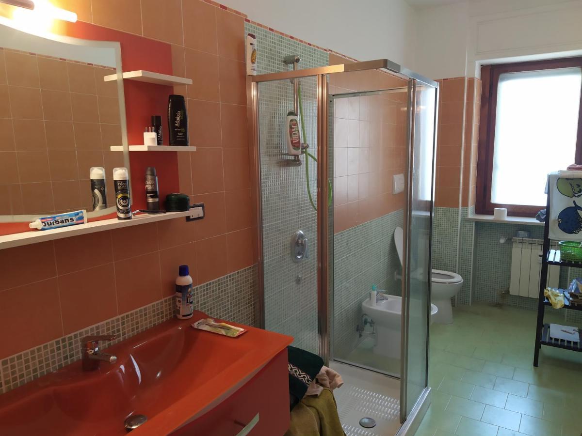 Vesuvio Corner - Spacious And Colorful Apartment In San Giorgio, Very Close To Napoli, Ideal For Families And Groups, Close To Pompeii, Sorrento... Сан Джорджо а Кремано Екстериор снимка